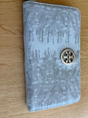 Tory Burch Wallet